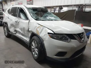 2016 Nissan Rogue SV with VIN KNMAT2MT6GP681519, listed as a IAAI auction lot 41670864 with 121,952 mi miles. Bid and sale history available at carsss.com. Image 1.