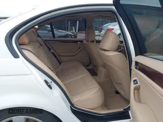 2005 BMW 3 Series 325i with VIN WBAEV33495KX09686, listed as a IAAI auction lot 42040947 with 125,221 mi miles and . Bid and sale history available at DreamBid. Image 8.