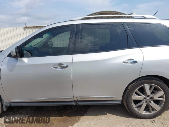 2015 Nissan Pathfinder S with VIN 5N1AR2MM6FC720408, listed as a IAAI auction lot 42752896 with 203,795 mi miles and . Bid and sale history available at DreamBid. Image 14.