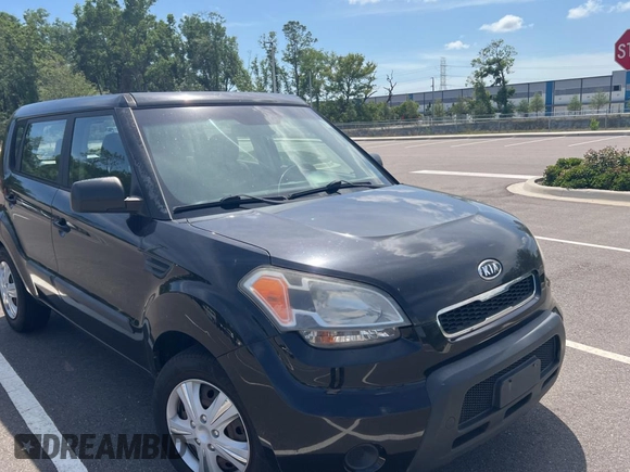 2011 Kia Soul with VIN KNDJT2A10B7230503, listed as a Copart auction lot 51638295 with 124,500 mi miles and Clean Title. Bid and sale history available at carsss.com. Image 1.