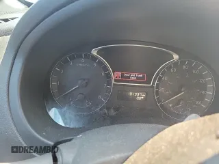 2015 Nissan Altima 2.5 z VIN 1N4AL3AP3FC299165, wystawiony jako Copart lot #53271205 z przebiegiem 191 337 mil mil oraz Szkoda całkowita • Salvage title. Historia ofert i sprzedaży dostępna na DreamBid. Obrazek 9.