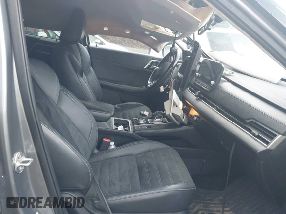 2022 Mitsubishi Outlander SE with VIN JA4J4UA8XNZ013789, listed as a IAAI auction lot 42572318 with 47,467 mi miles and . Bid and sale history available at DreamBid. Image 5.