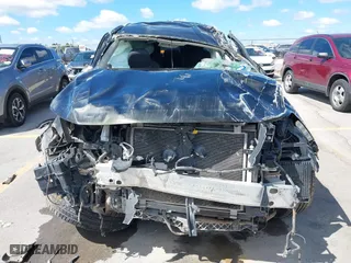 2017 Nissan Pathfinder SV with VIN 5N1DR2MN1HC688055, listed as a IAAI auction lot 40327852 with 118,701 mi miles. Bid and sale history available at carsss.com. Image 12.
