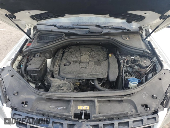 2015 Mercedes-Benz M 350 z VIN 4JGDA5JBXFA527876, wystawiony jako Copart lot #52631565 z przebiegiem 178 818 mil mil oraz Szkoda całkowita • Salvage title. Historia ofert i sprzedaży dostępna na DreamBid. Obrazek 13.