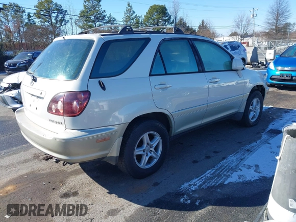 1999 Lexus RX 300 Luxury SUV with VIN JT6HF10U3X0052413, listed as a IAAI auction lot 41404927 with 211,660 mi miles. Bid and sale history available at carsss.com. Image 4.