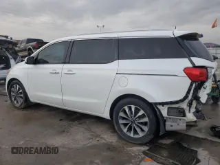 2015 Kia Sedona SX with VIN KNDMC5C19F6032915, listed as a Copart auction lot 82626784 with 135,594 mi miles and Salvage Title. Bid and sale history available at carsss.com. Image 2.