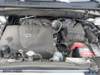 2019 Toyota Highlander SE with VIN 5TDJZRFH8KS727883, listed as a IAAI auction lot 41882956 with 56,043 mi miles. Bid and sale history available at carsss.com. Image 10.