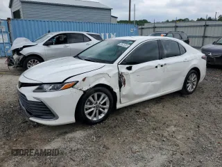 2023 Toyota Camry LE z VIN 4T1C11AK0PU170146, wystawiony jako Copart lot #54398965 z przebiegiem 34 886 mil mil oraz Czysty tytuł • Clean title. Historia ofert i sprzedaży dostępna na DreamBid. Obrazek 1.