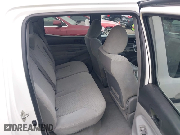 2011 Toyota Tacoma with VIN 3TMLU4EN8BM060346, listed as a IAAI auction lot 41876862 with 182,654 mi miles. Bid and sale history available at carsss.com. Image 8.