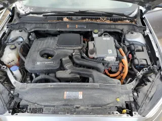 2020 Ford Fusion Hybrid SE with VIN 3FA6P0LUXLR106731, listed as a Copart auction lot 40049003 with 36,576 mi miles. Bid and sale history available at carsss.com. Image 12.