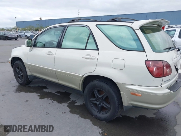 2000 Lexus RX 300 with VIN JT6HF10U4Y0098365, listed as a IAAI auction lot 42068926 with 216,582 mi miles. Bid and sale history available at carsss.com. Image 3.