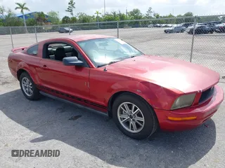 2005 Ford Mustang Deluxe with VIN 1ZVFT80N755162548, listed as a IAAI auction lot 42718109 with 98,194 mi miles and . Bid and sale history available at DreamBid. Image 1.