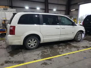 2008 Chrysler Town & Country Touring with VIN 2A8HR54P78R768842, listed as a Copart auction lot 51299365 with 174,338 mi miles and Salvage Title. Bid and sale history available at carsss.com. Image 3.