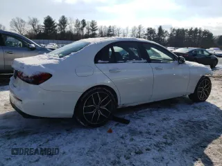 2021 Mercedes-Benz E-Class E 450 with VIN W1KZF5KB7MA947527, listed as a Copart auction lot 89355955 with 31,386 mi miles and Salvage Title. Bid and sale history available at carsss.com. Image 3.