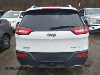 2017 Jeep Cherokee High Altitude z VIN 1C4PJMDS1HW659101, wystawiony jako IAAI lot #41849985 z przebiegiem 70 413 mil mil oraz . Historia ofert i sprzedaży dostępna na DreamBid. Obrazek 17.