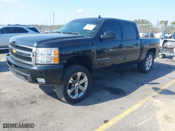 2009 Chevrolet Silverado 1500 LTZ with VIN 3GCEK33389G167139, listed as a IAAI auction lot 41490632 with 221,604 mi miles. Bid and sale history available at carsss.com. Image 18.