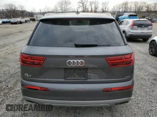 2019 Audi Q7 Premium Plus with VIN WA1LAAF79KD040152, listed as a Copart auction lot 52009345 with 38,961 mi miles and Salvage Title. Bid and sale history available at carsss.com. Image 6.