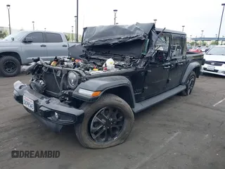 2023 Jeep Gladiator Overland с VIN 1C6HJTFG1PL562849, выставлен на аукционе IAAI как лот 42076164 с пробегом 24 942 миль миль и . История ставок и продаж доступна на DreamBid. Изображение 20.