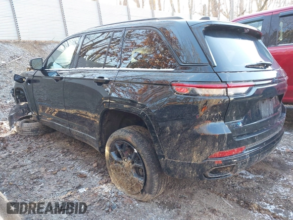 2024 Jeep Grand Cherokee with VIN 1C4RJYB69R8510818, listed as a IAAI auction lot 41574720 with 5,453 mi miles and . Bid and sale history available at DreamBid. Image 3.