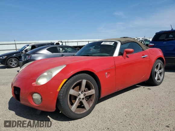 2008 Pontiac Solstice z VIN 1G2MC35B68Y122125, wystawiony jako Copart lot #60517155 z przebiegiem 211 877 mil mil oraz Czysty tytuł • Clean title. Historia ofert i sprzedaży dostępna na DreamBid. Obrazek 1.