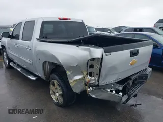 2013 Chevrolet Silverado 1500 LT with VIN 3GCPCSE06DG302775, listed as a IAAI auction lot 41903005 with 409,637 mi miles and . Bid and sale history available at DreamBid. Image 6.