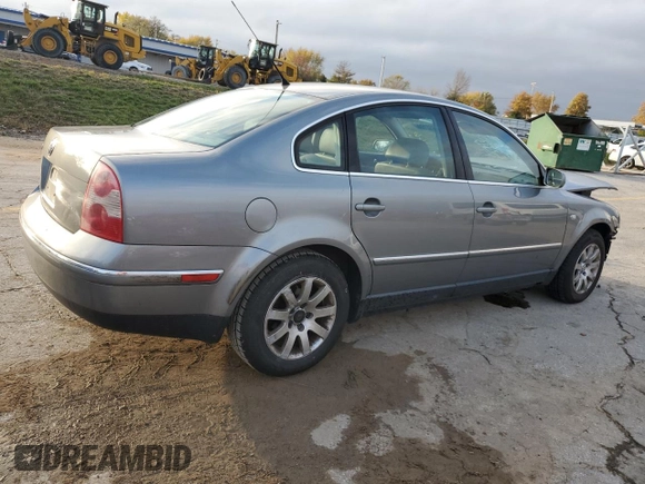 2003 Volkswagen Passat GLS z VIN WVWPD63B33P265784, wystawiony jako Copart lot #79492104 z przebiegiem 185 692 mil mil oraz Szkoda całkowita • Salvage title. Historia ofert i sprzedaży dostępna na DreamBid. Obrazek 3.
