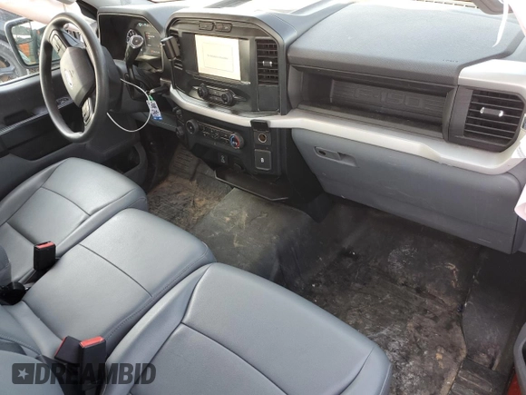 2023 Ford F-150 XL with VIN 1FTMF1C54PKD07974, listed as a Copart auction lot 43174945 with 39,844 mi miles and Salvage Title. Bid and sale history available at carsss.com. Image 8.