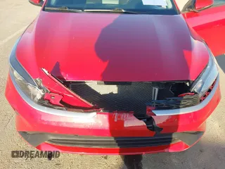 2022 Kia Forte LXS z VIN 3KPF24AD4NE472102, wystawiony jako IAAI lot #41810091 z przebiegiem 45 651 mil mil oraz . Historia ofert i sprzedaży dostępna na DreamBid. Obrazek 6.