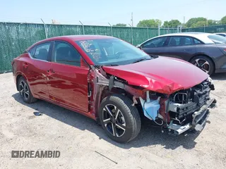 2024 Nissan Sentra SV z VIN 3N1AB8CVXRY209014, wystawiony jako IAAI lot #42421583 z przebiegiem 32 324 mil mil oraz . Historia ofert i sprzedaży dostępna na DreamBid. Obrazek 1.