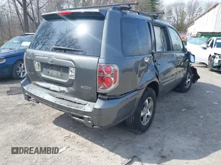 2008 Honda Pilot EX-L with VIN 5FNYF18528B053304, listed as a IAAI auction lot 42083113 with 131,867 mi miles. Bid and sale history available at carsss.com. Image 4.