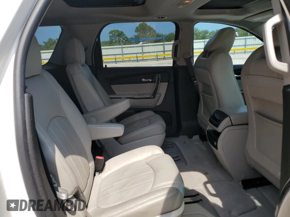 2011 GMC Acadia Denali z VIN 1GKKRTED0BJ229064, wystawiony jako Copart lot #55433325 z przebiegiem 91 838 mil mil oraz Szkoda całkowita • Salvage title. Historia ofert i sprzedaży dostępna na DreamBid. Obrazek 11.