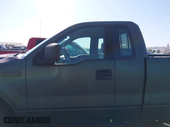 2004 Ford F-150 XL with VIN 1FTRF12W54NB72689, listed as a IAAI auction lot 42646140 with 116,909 mi miles and . Bid and sale history available at DreamBid. Image 15.