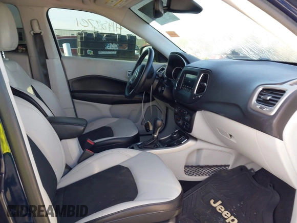 2018 Jeep Compass Altitude with VIN 3C4NJDBB5JT442950, listed as a IAAI auction lot 41989701 with 103,221 mi miles and . Bid and sale history available at carsss.com. Image 5.
