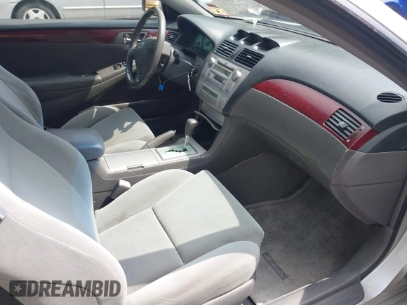 2005 Toyota Solara SE with VIN 4T1CE30PX5U976490, listed as a IAAI auction lot 42650033 with 222,431 mi miles and . Bid and sale history available at DreamBid. Image 5.