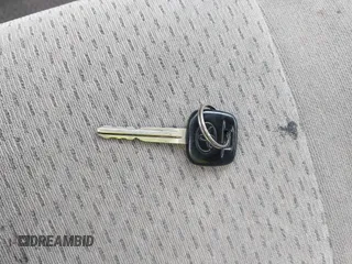 2002 Toyota Camry LE z VIN JTDBE32K720119418, wystawiony jako IAAI lot #42360721 z przebiegiem 235 678 mil mil oraz . Historia ofert i sprzedaży dostępna na DreamBid. Obrazek 11.