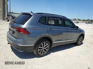 2020 Volkswagen Tiguan SE z VIN 3VV3B7AX9LM083040, wystawiony jako Copart lot #49855254 z przebiegiem 76 171 mil mil oraz Nie do naprawy • Non repairable. Historia ofert i sprzedaży dostępna na DreamBid. Obrazek 3.