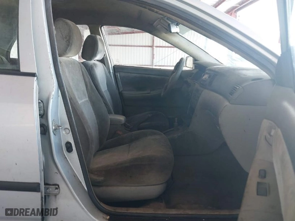 2008 Toyota Corolla CE with VIN 1NXBR32E98Z981714, listed as a IAAI auction lot 41901798 with 299,999 mi miles. Bid and sale history available at carsss.com. Image 5.