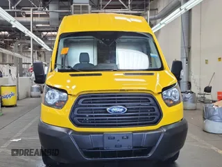 2019 Ford Transit z VIN 1FTYR3XM3KKA38669, wystawiony jako IAAI lot #42663811 z przebiegiem 135 929 mil mil oraz . Historia ofert i sprzedaży dostępna na DreamBid. Obrazek 42.