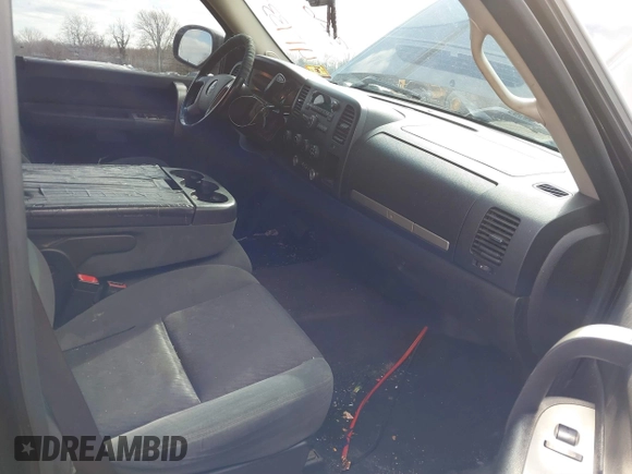 2009 Chevrolet Silverado 1500 LT with VIN 2GCEK23M691103807, listed as a IAAI auction lot 41733748 with 254,400 mi miles and . Bid and sale history available at DreamBid. Image 5.