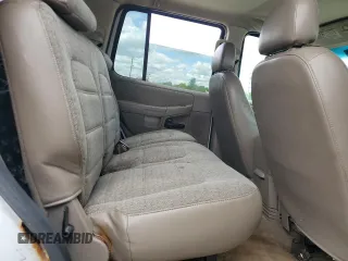 2002 Ford Explorer XLS z VIN 1FMZU62E72UC69109, wystawiony jako Copart lot #55842495 z przebiegiem 338 379 mil mil oraz Szkoda całkowita • Salvage title. Historia ofert i sprzedaży dostępna na DreamBid. Obrazek 11.