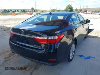 2014 Lexus ES 330 z VIN JTHBK1GG7E2089278, wystawiony jako IAAI lot #42268786 z przebiegiem 131 621 mil mil oraz . Historia ofert i sprzedaży dostępna na DreamBid. Obrazek 4.