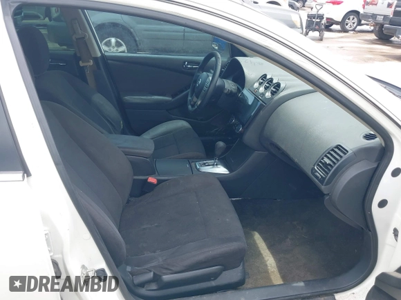 2012 Nissan Altima S z VIN 1N4AL2AP4CN533713, wystawiony jako IAAI lot #42387384 z przebiegiem 229 745 mil mil oraz . Historia ofert i sprzedaży dostępna na DreamBid. Obrazek 5.