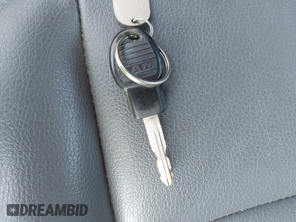 2018 Ram 1500 Tradesman с VIN 3C6JR7AGXJG210530, выставлен на аукционе IAAI как лот 42522902 с пробегом 83 546 миль миль и . История ставок и продаж доступна на DreamBid. Изображение 11.