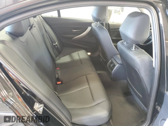 2014 BMW 3 Series 320i xDrive с VIN WBA3C3C55EF984647, выставлен на аукционе Copart как лот 58936005 с пробегом 103 180 миль миль и Списание • Salvage title. История ставок и продаж доступна на DreamBid. Изображение 10.
