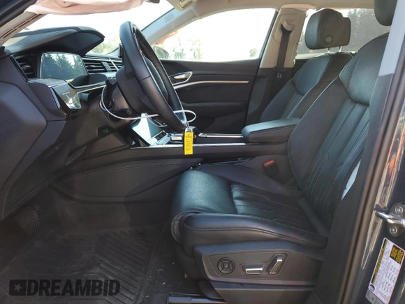 2021 Audi e-tron Sportback Prestige z VIN WA13AAGE8MB037626, wystawiony jako Copart lot #69024824 z przebiegiem 21 649 mil mil oraz Szkoda całkowita • Salvage title. Historia ofert i sprzedaży dostępna na DreamBid. Obrazek 7.