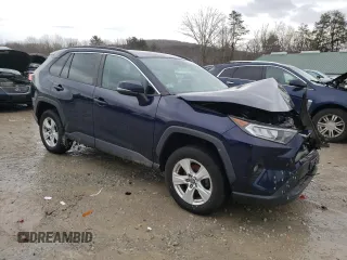 2020 Toyota RAV4 XLE with VIN 2T3P1RFV5LC086345, listed as a Copart auction lot 47277045 with 82,750 mi miles and Salvage Title. Bid and sale history available at DreamBid. Image 4.
