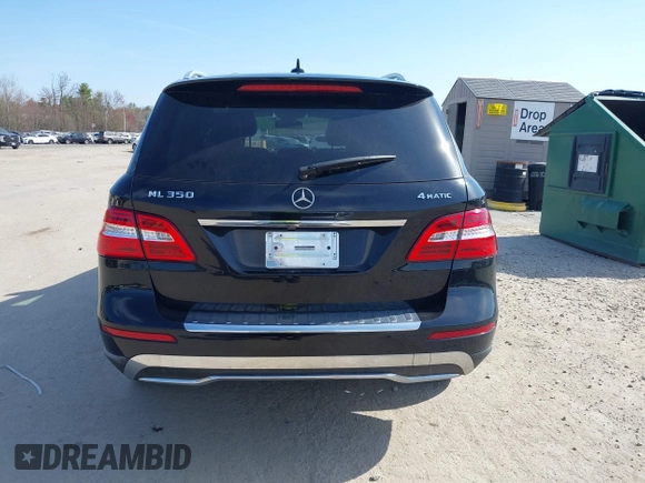 2015 Mercedes-Benz M ML 350 with VIN 4JGDA5HB3FA498372, listed as a IAAI auction lot 42097380 with 91,200 mi miles. Bid and sale history available at carsss.com. Image 15.