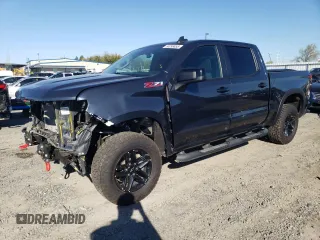 2021 Chevrolet Silverado 1500 LT Trail Boss with VIN 1GCPYFED9MZ440998, listed as a Copart auction lot 50098855 with 33,168 mi miles and Salvage Title. Bid and sale history available at DreamBid. Image 1.