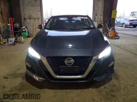 2022 Nissan Altima 2.5 SV with VIN 1N4BL4DV4NN328096, listed as a Copart auction lot 85971534 with 30,005 mi miles and Salvage Title. Bid and sale history available at carsss.com. Image 5.