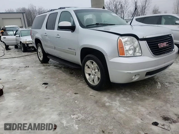 2014 GMC Yukon XL SLT with VIN 1GKS2KE70ER137838, listed as a Copart auction lot 85242764 with 288,821 mi miles and Clean Title. Bid and sale history available at carsss.com. Image 14.